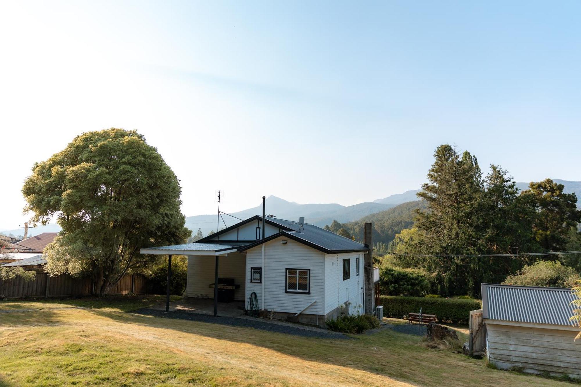 Maydena Chalet Buitenkant foto